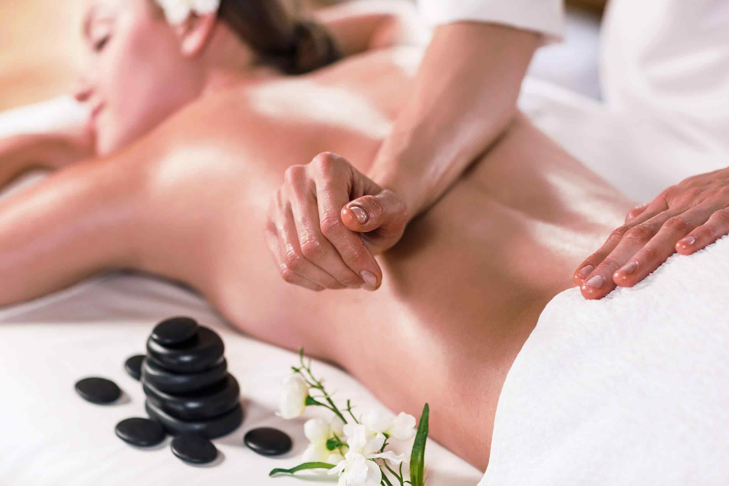 https://synergymoney.com.au/wp-content/uploads/2018/10/spa-massage-16.jpg